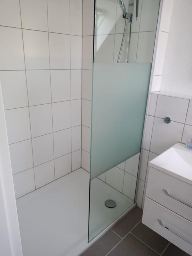 Modernes 21 M² Apartment Modern, Zentral Schortens Εξωτερικό φωτογραφία